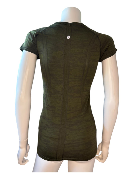 Lululemon Swiftly Tech Short -Sleeve Camo Shirt
