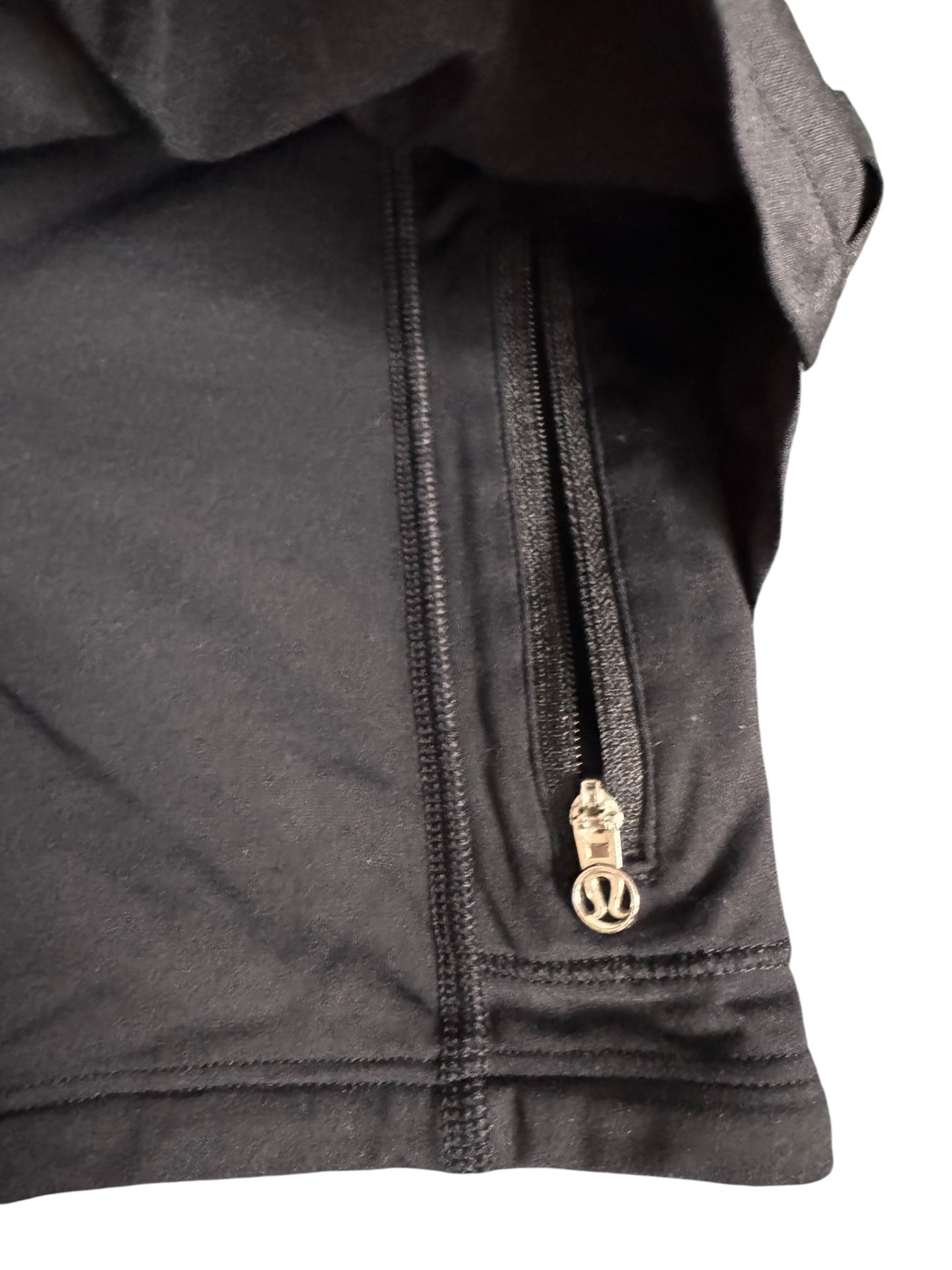 Lululemon Shorts Black Size 6